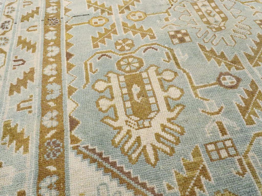 Mitte des 20. Jahrhunderts Persisch Malayer Akzentteppich (Handgeknüpft) im Angebot
