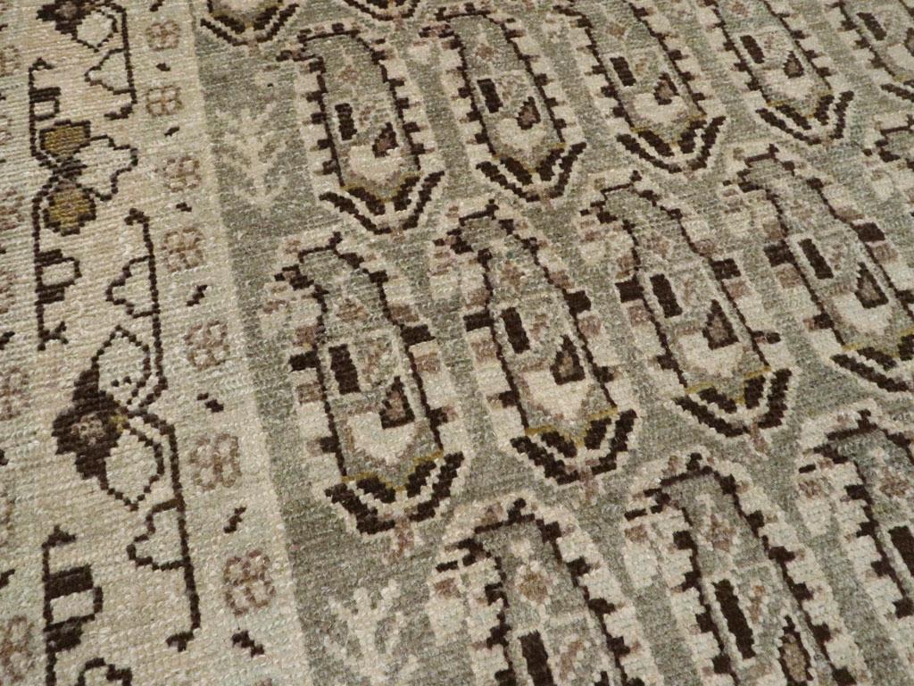 Mitte des 20. Jahrhunderts Persisch Malayer Akzentteppich (Handgeknüpft) im Angebot