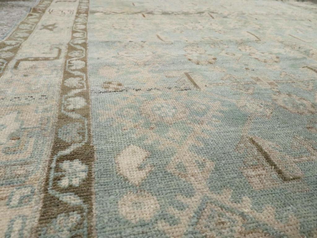 Mitte des 20. Jahrhunderts Persisch Malayer Akzentteppich (Handgeknüpft) im Angebot
