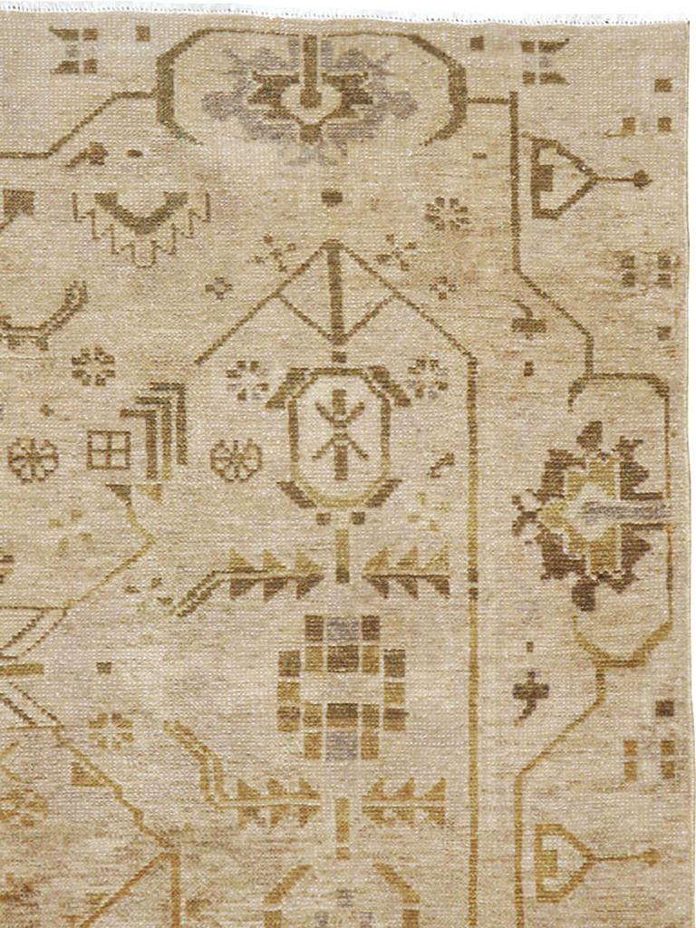 Perse Tapis persan Malayer d'accentuation du milieu du 20e siècle en vente