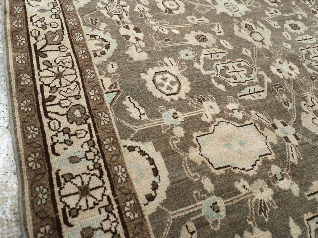 Mitte des 20. Jahrhunderts Persisch Malayer Akzentteppich (Handgeknüpft) im Angebot