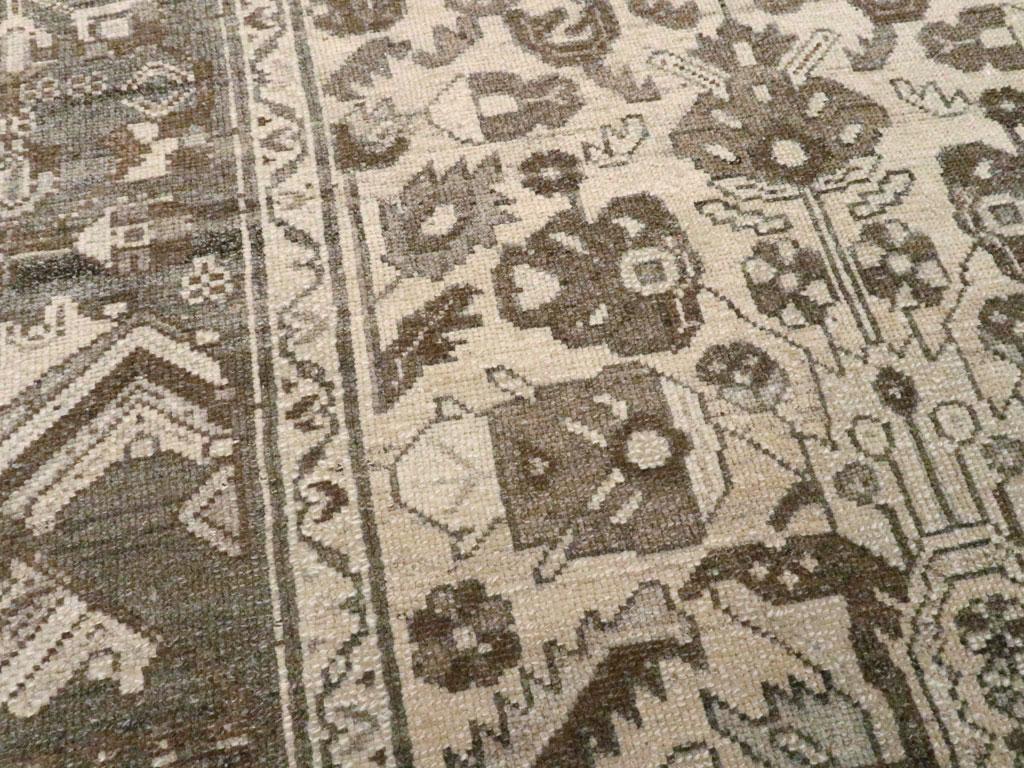 Mitte des 20. Jahrhunderts Persisch Malayer Akzentteppich (Handgeknüpft) im Angebot