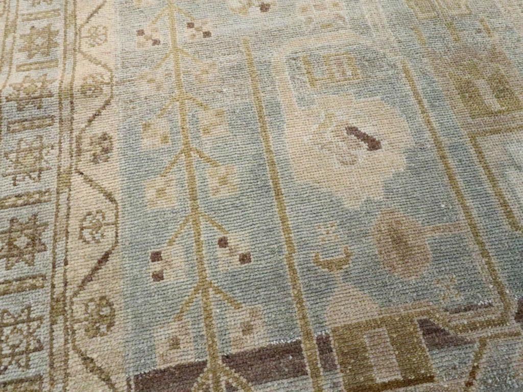 Mitte des 20. Jahrhunderts Persisch Malayer Akzentteppich (Handgeknüpft) im Angebot