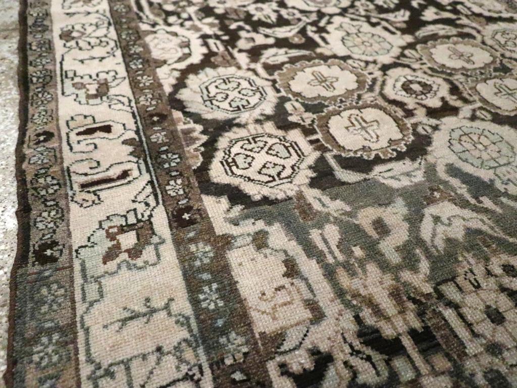 Mitte des 20. Jahrhunderts Persisch Malayer Akzentteppich (Handgeknüpft) im Angebot