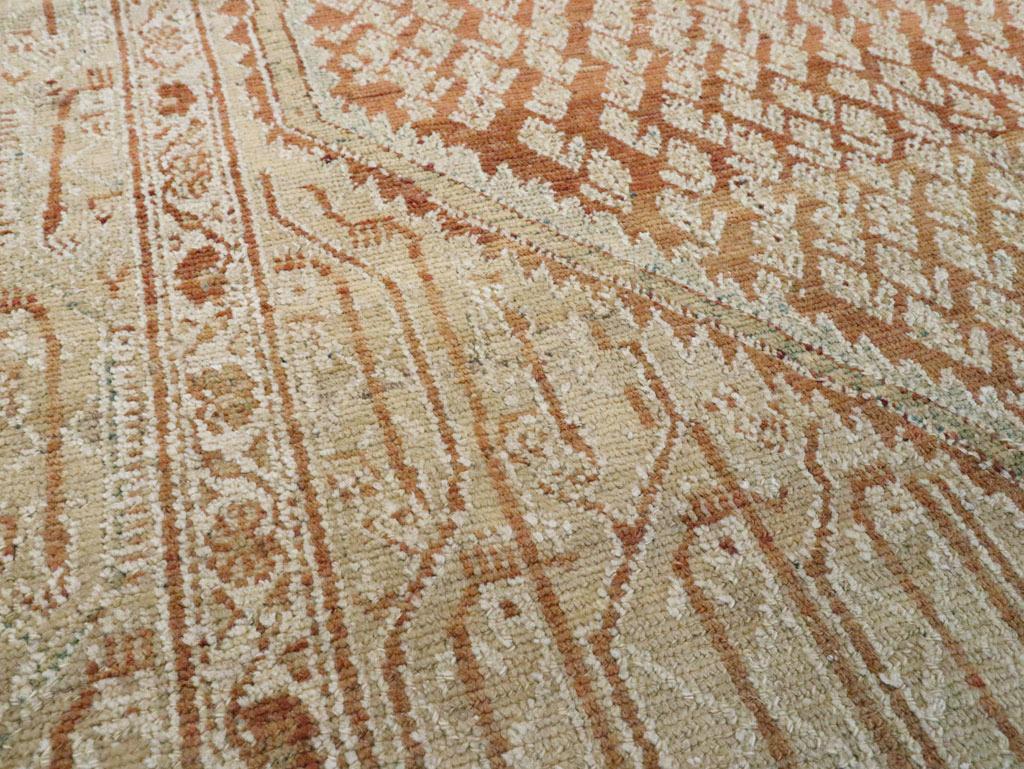 Perse Tapis persan Malayer d'accentuation du milieu du 20e siècle en vente