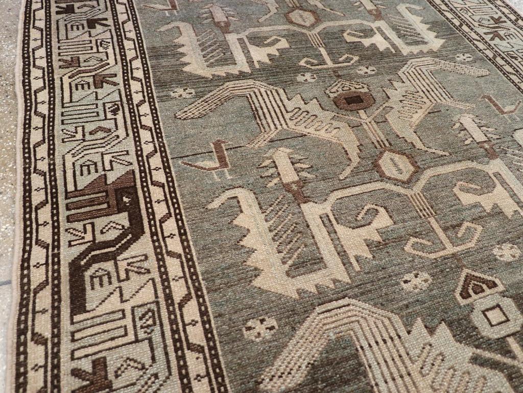 Perse Tapis persan Malayer d'accentuation du milieu du 20e siècle en vente