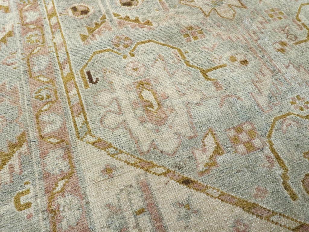 Perse Tapis persan Malayer d'accentuation du milieu du 20e siècle en vente