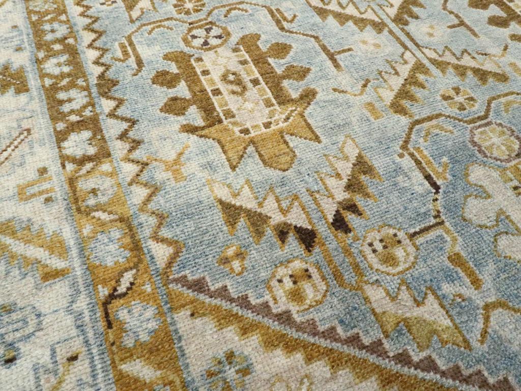 Mitte des 20. Jahrhunderts Persisch Malayer Akzentteppich (Handgeknüpft) im Angebot