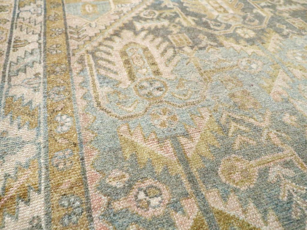 Persiano Tappeto d'accento persiano Malayer della metà del XX secolo in vendita