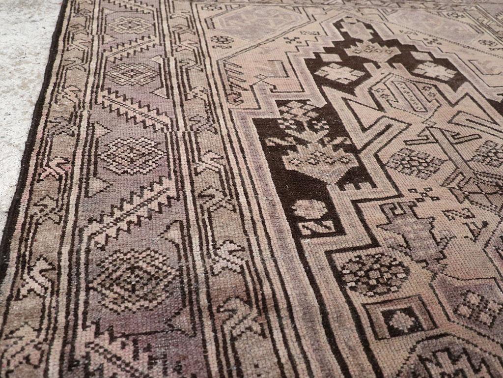 Persiano Mid-20th Century Persian Malayer Accent Rug in vendita