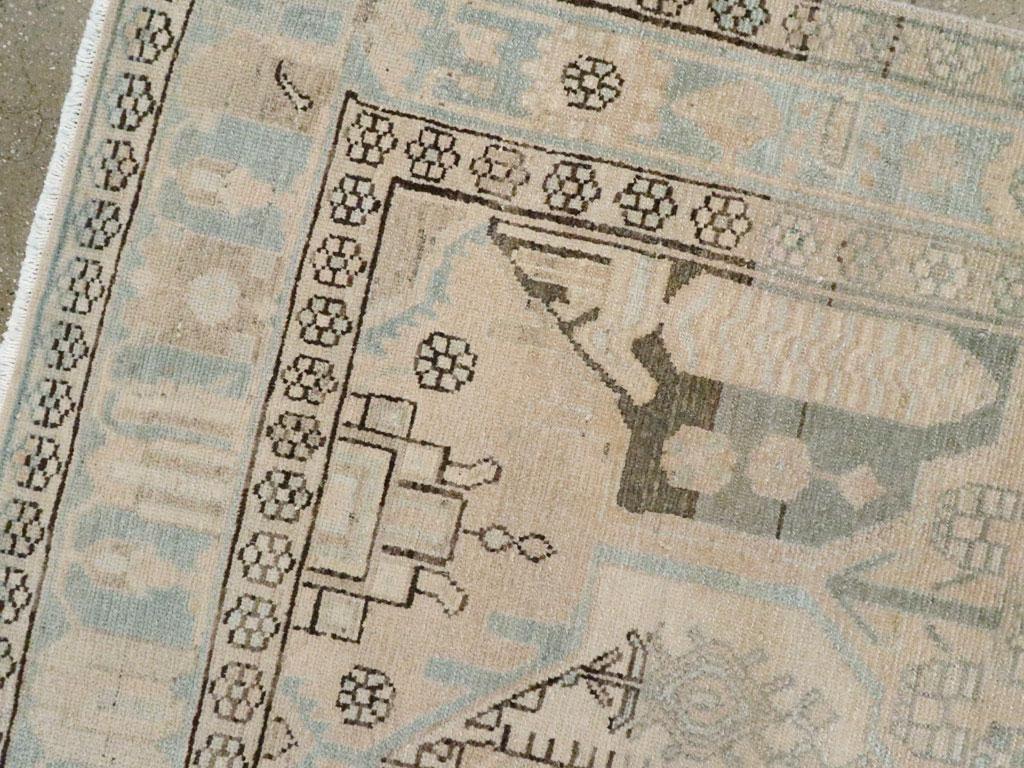 Annodato a mano Tappeto d'accento persiano Malayer della metà del XX secolo in vendita