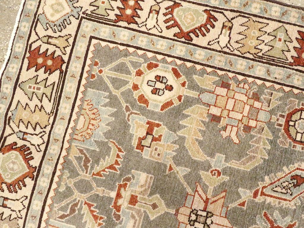 Annodato a mano Tappeto d'accento persiano Malayer della metà del XX secolo in vendita