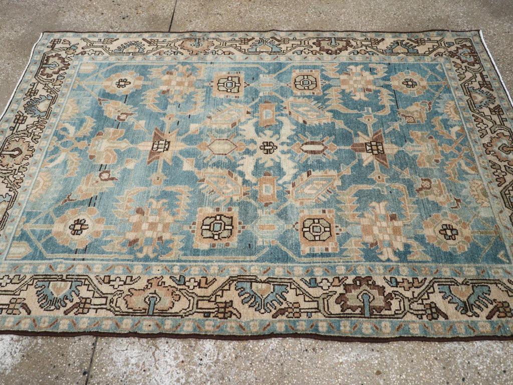 Annodato a mano Tappeto d'accento persiano Malayer della metà del XX secolo in vendita