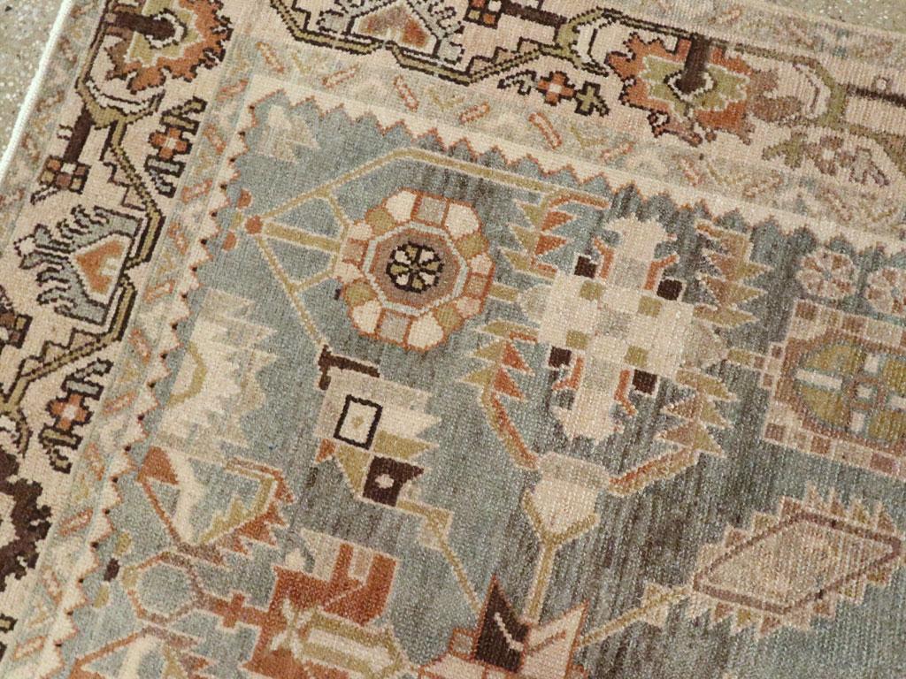 Mid-20th Century Persian Malayer Accent Rug (Handgeknüpft) im Angebot
