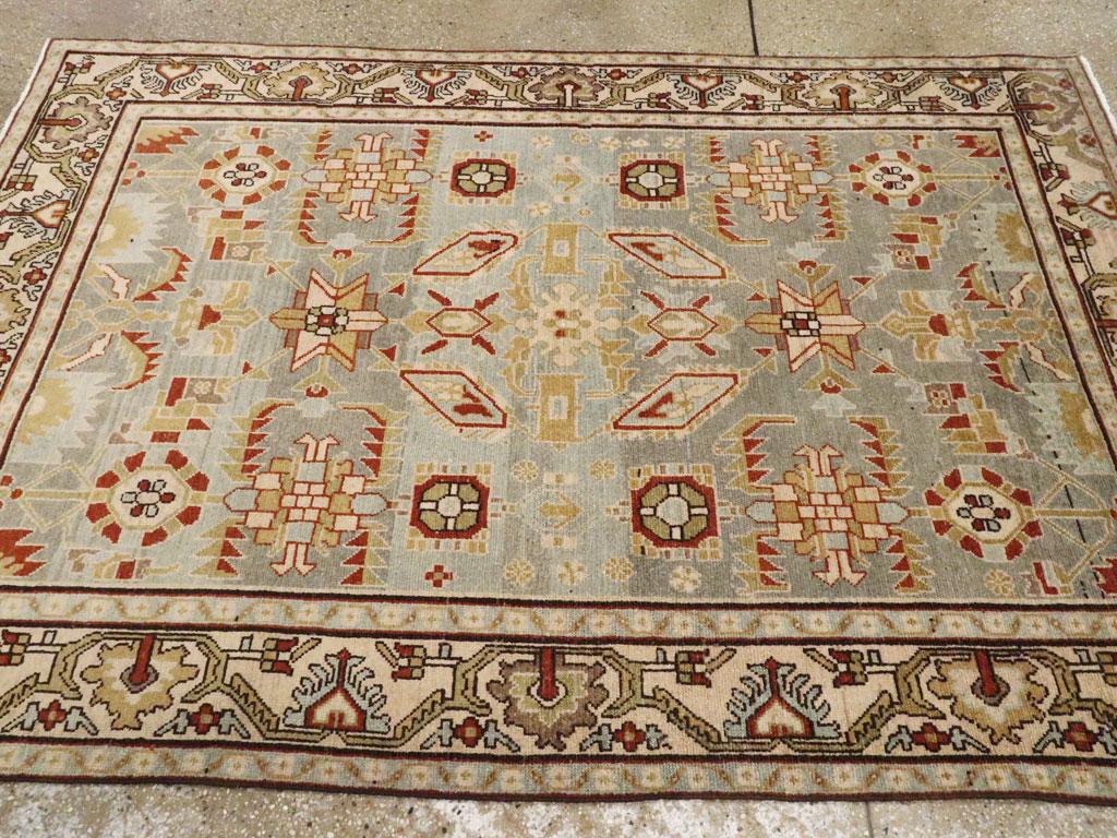 Mid-20th Century Persian Malayer Accent Rug (Handgeknüpft) im Angebot