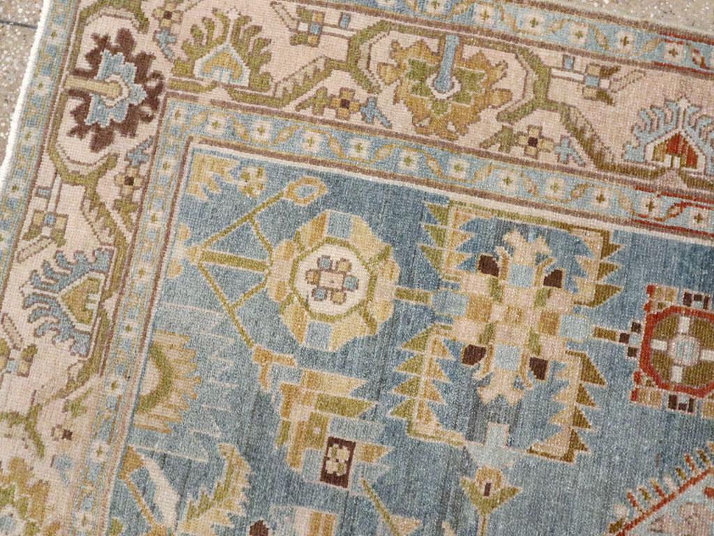 Alfombra de acento persa Malayer de mediados del siglo XX Anudado a mano en venta