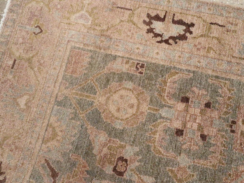 Alfombra de acento persa Malayer de mediados del siglo XX Anudado a mano en venta