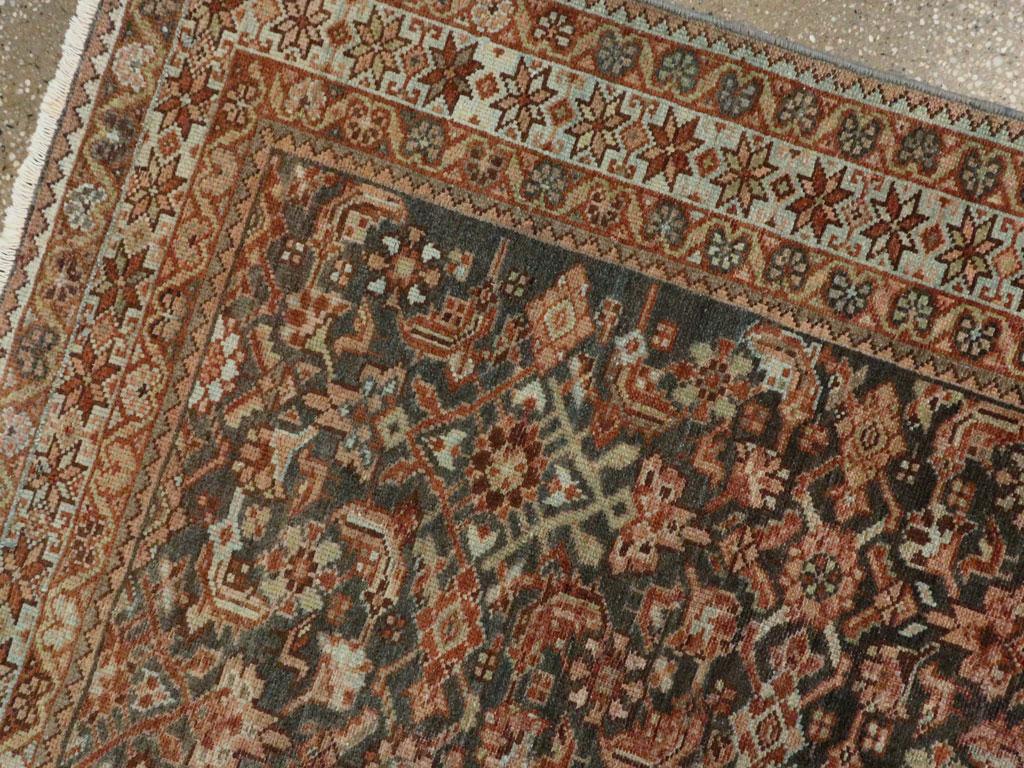 Mitte des 20. Jahrhunderts Persisch Malayer Akzentteppich im Zustand „Hervorragend“ im Angebot in New York, NY
