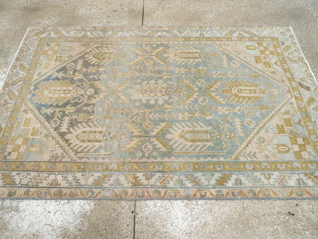 Annodato a mano Tappeto d'accento persiano Malayer della metà del XX secolo in vendita