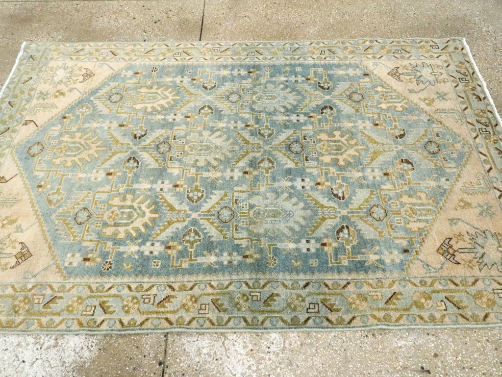 Noué à la main Tapis persan Malayer d'accentuation du milieu du 20e siècle en vente
