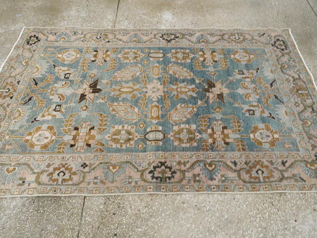 Mid-20th Century Persian Malayer Accent Rug (Handgeknüpft) im Angebot