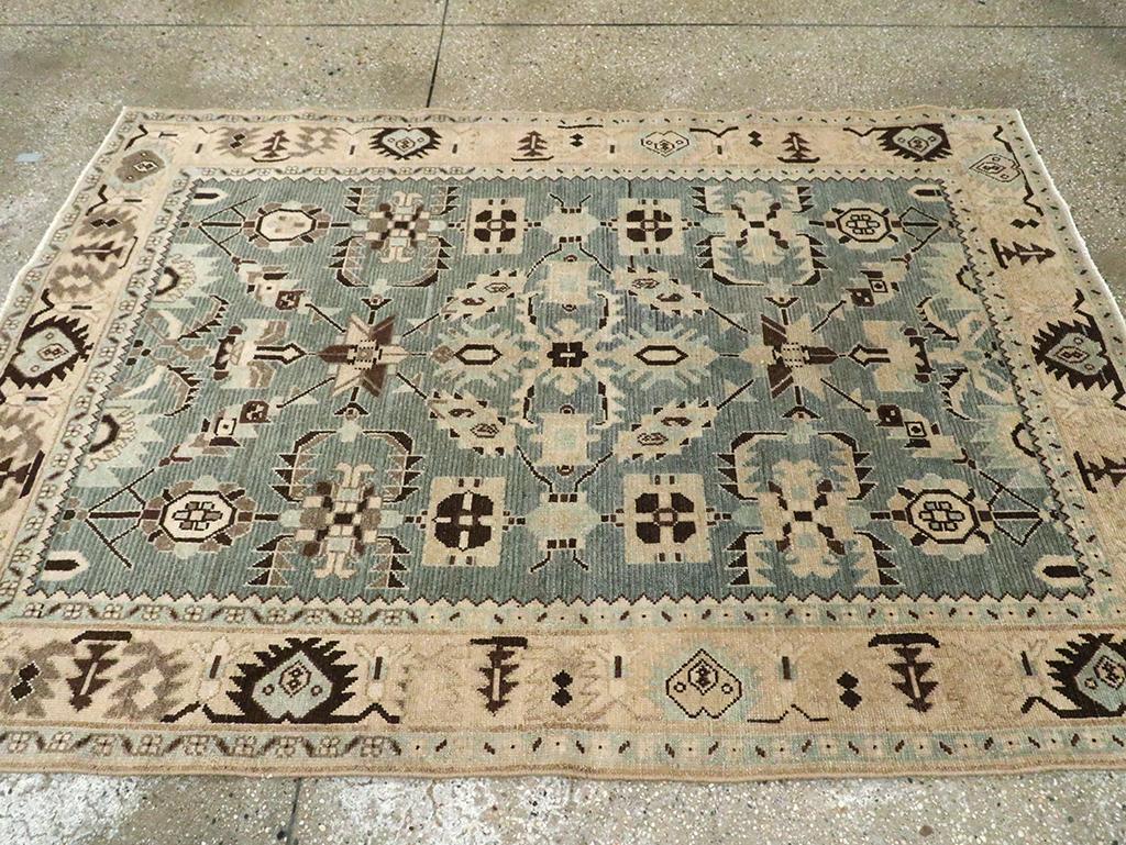 Mid-20th Century Persian Malayer Accent Rug (Handgeknüpft) im Angebot