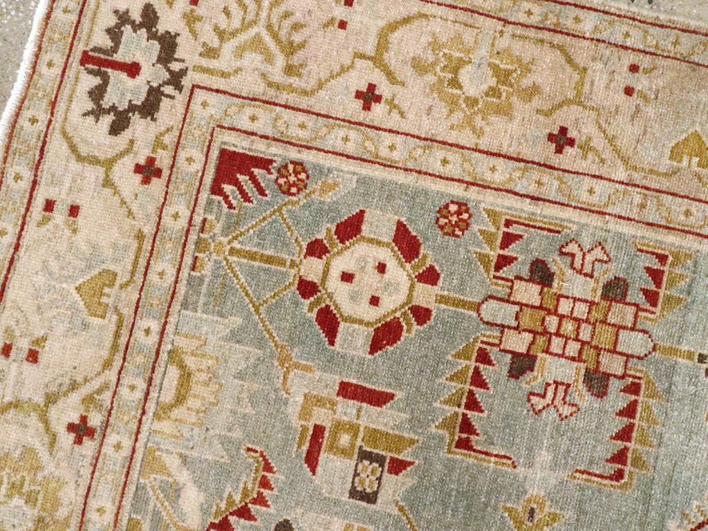 Mitte des 20. Jahrhunderts Persisch Malayer Akzentteppich (Wolle) im Angebot