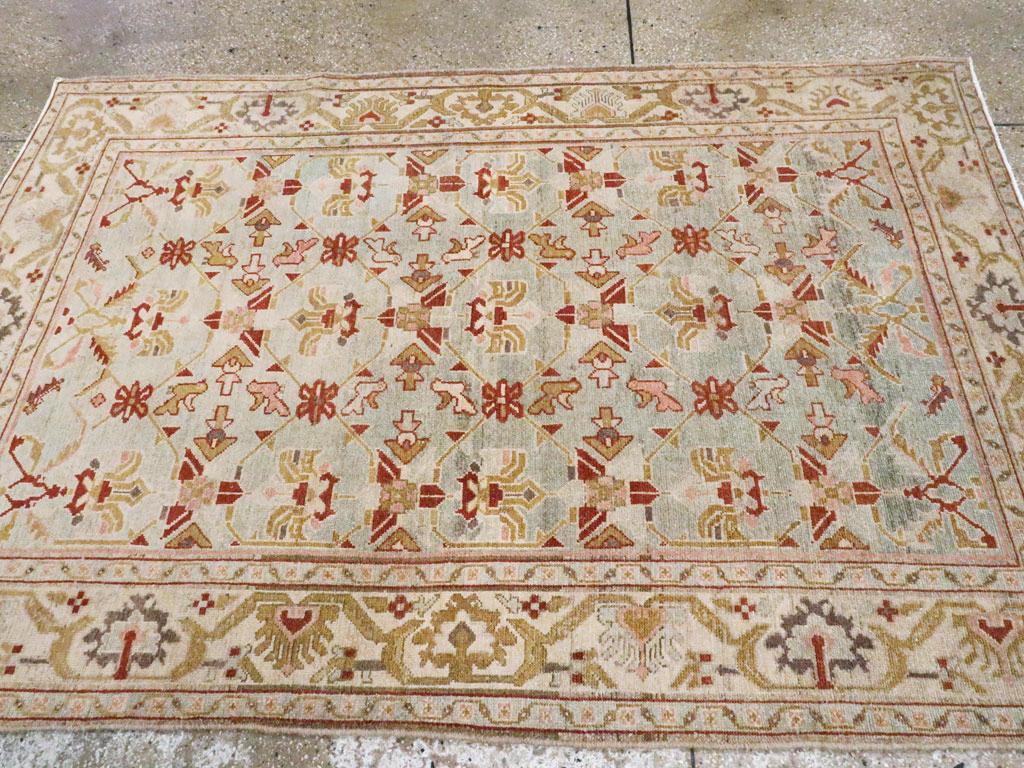Mid-20th Century Persian Malayer Accent Rug Excellent état - En vente à New York, NY