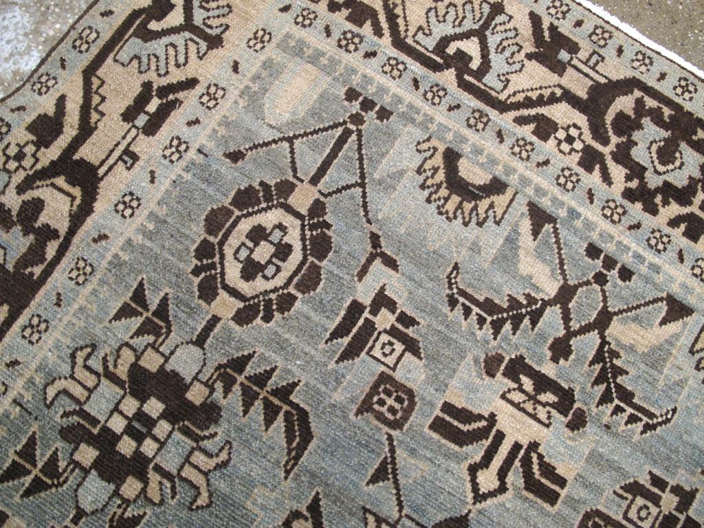 Mid-20th Century Persian Malayer Accent Rug Excellent état - En vente à New York, NY