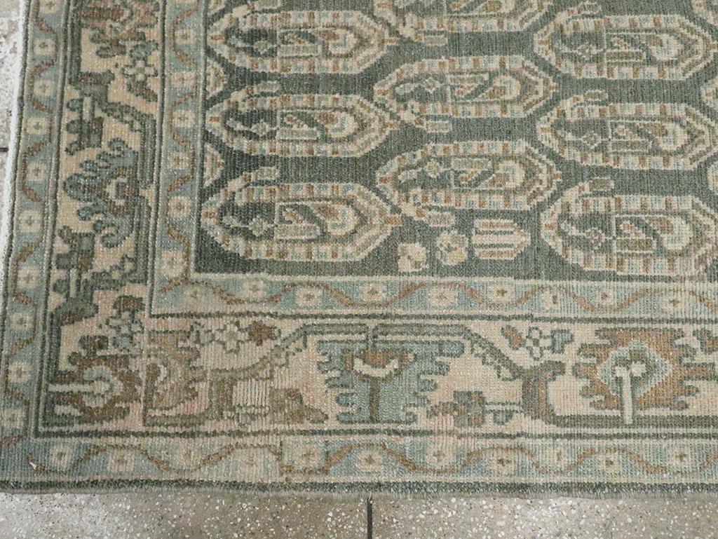 Mitte des 20. Jahrhunderts Persisch Malayer Akzentteppich (Wolle) im Angebot