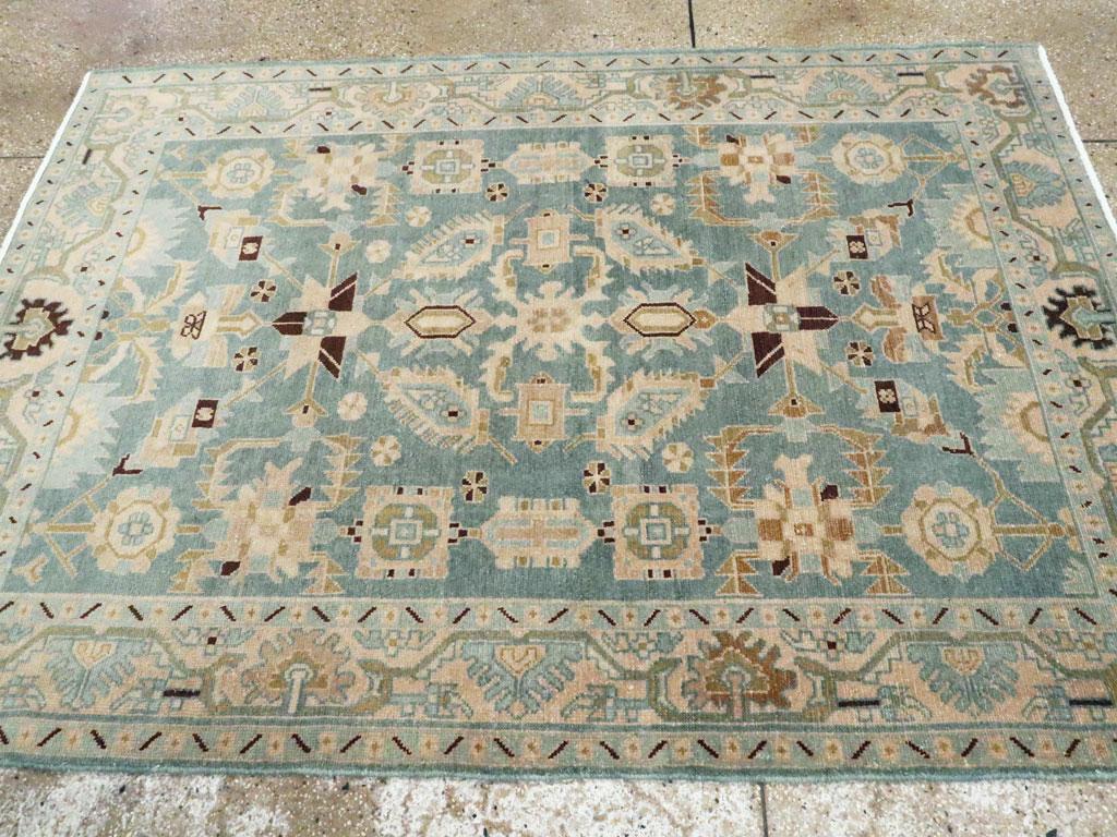 Alfombra de acento persa Malayer de mediados del siglo XX en Excelente estado para la venta en New York, NY