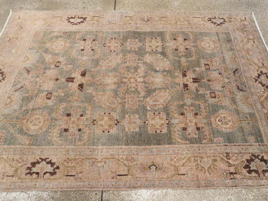Alfombra de acento persa Malayer de mediados del siglo XX en Excelente estado para la venta en New York, NY