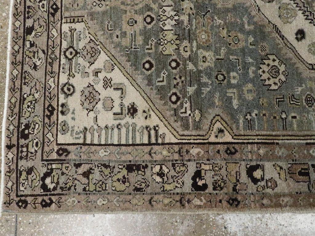 Mitte des 20. Jahrhunderts Persisch Malayer Akzentteppich (Wolle) im Angebot