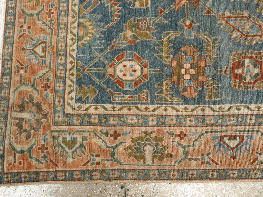 Mid-20th Century Persian Malayer Accent Rug im Zustand „Hervorragend“ im Angebot in New York, NY
