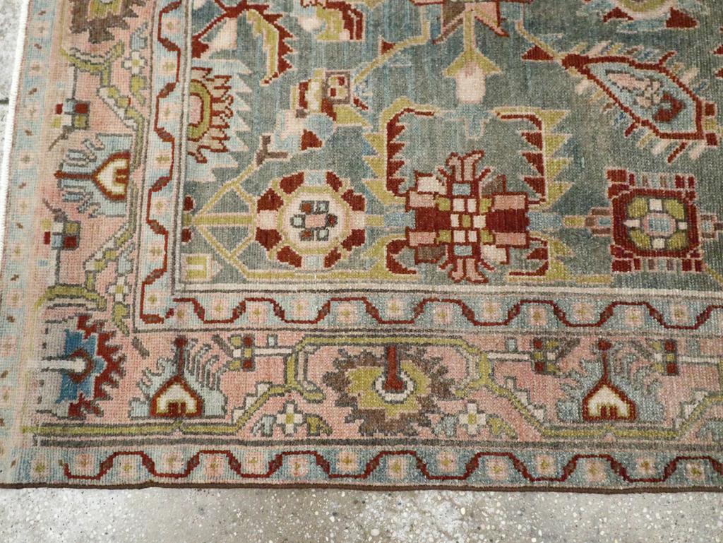 Mid-20th Century Persian Malayer Accent Rug im Zustand „Hervorragend“ im Angebot in New York, NY