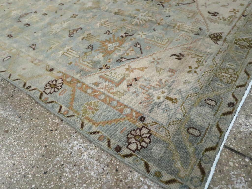 Mitte des 20. Jahrhunderts Persisch Malayer Akzentteppich im Angebot 1
