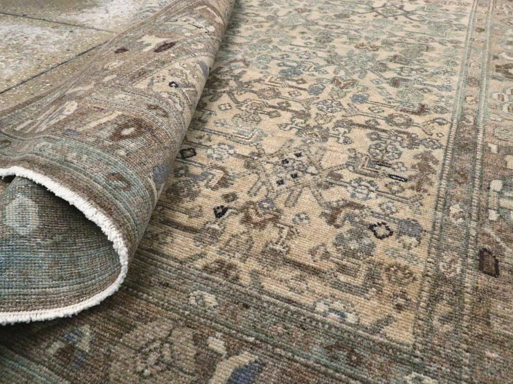 Mitte des 20. Jahrhunderts Persisch Malayer Akzentteppich im Angebot 1