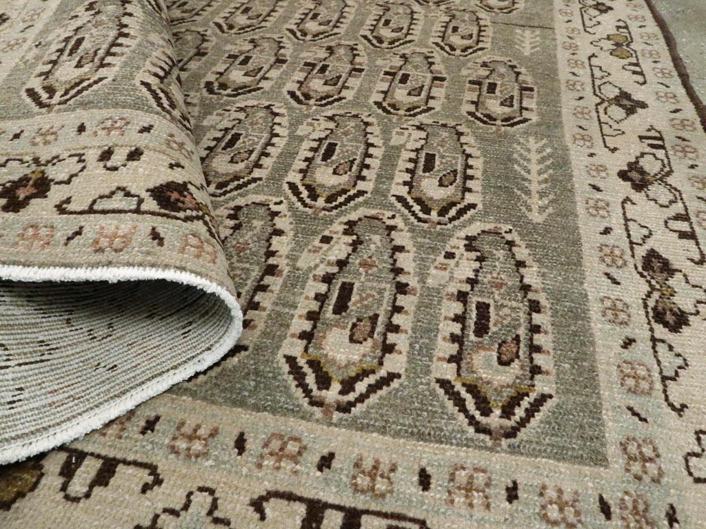 Mitte des 20. Jahrhunderts Persisch Malayer Akzentteppich im Angebot 1