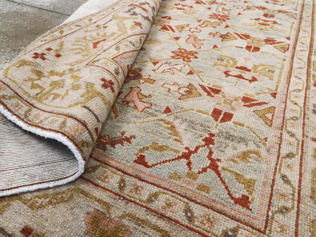 20ième siècle Mid-20th Century Persian Malayer Accent Rug en vente