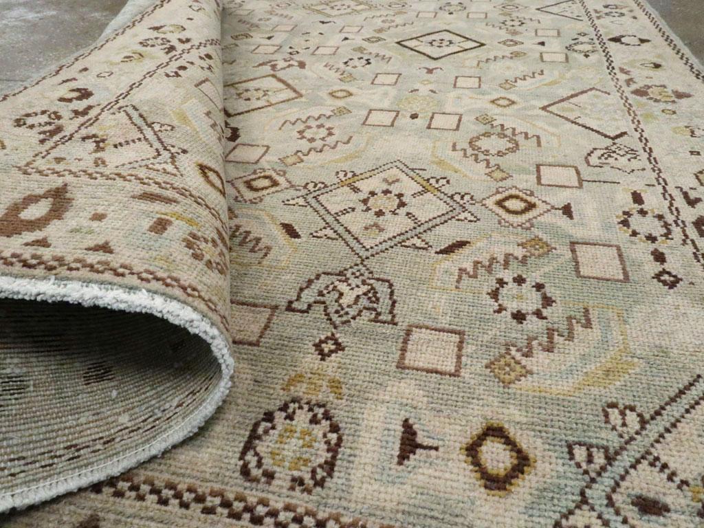 Mitte des 20. Jahrhunderts Persisch Malayer Akzentteppich im Angebot 1