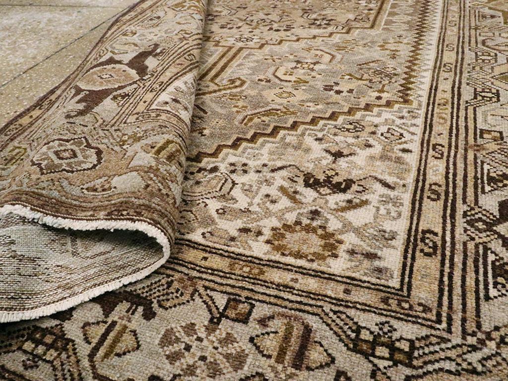 20ième siècle Tapis persan Malayer d'accentuation du milieu du 20e siècle en vente