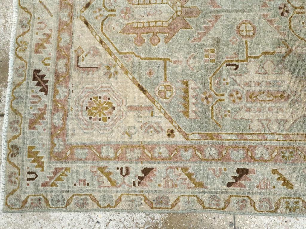 20ième siècle Tapis persan Malayer d'accentuation du milieu du 20e siècle en vente