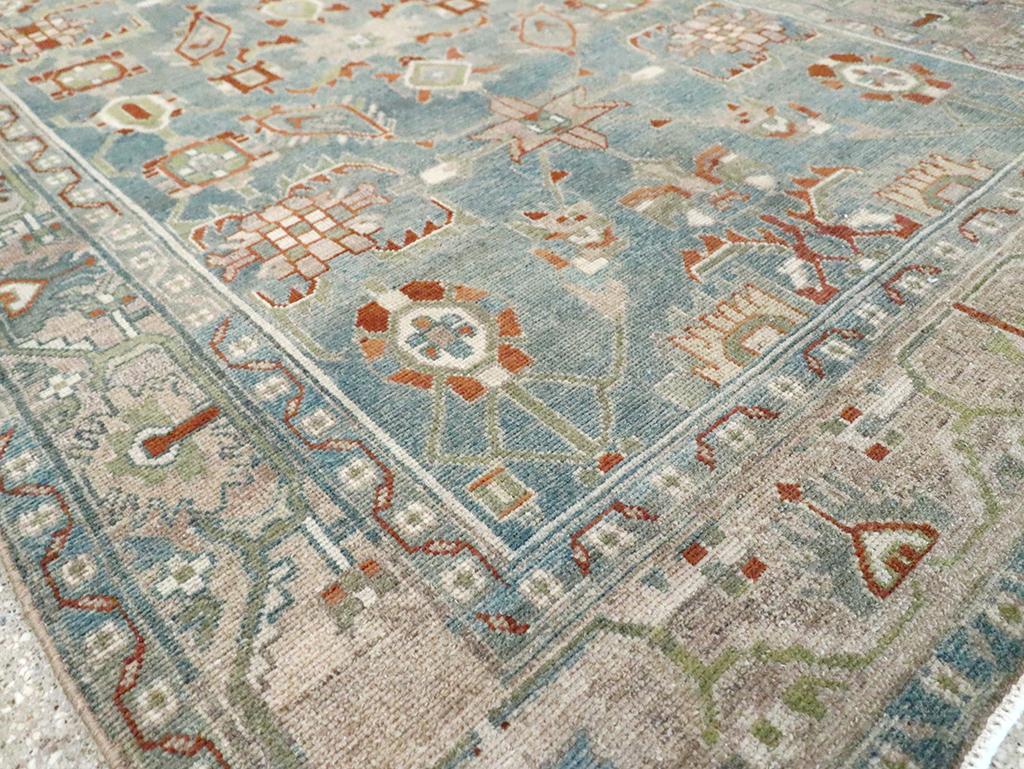 Mid-20th Century Persian Malayer Accent Rug (20. Jahrhundert) im Angebot