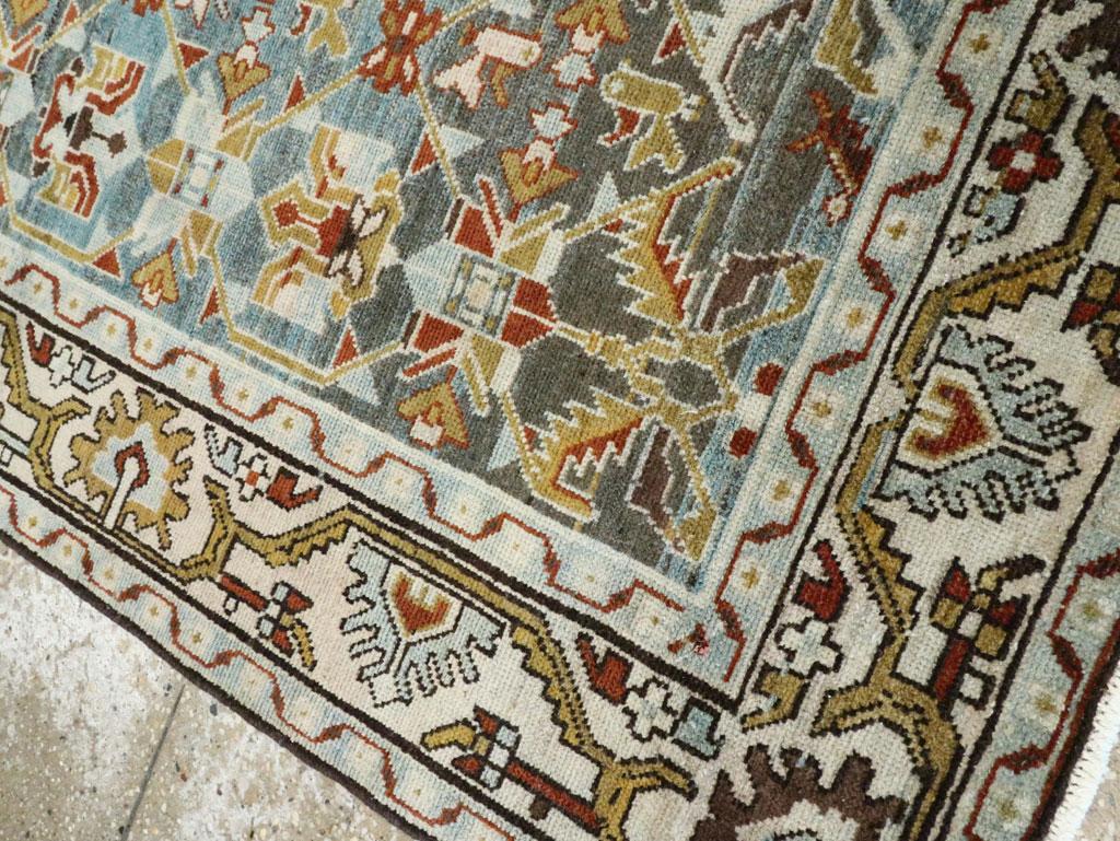 Mid-20th Century Persian Malayer Accent Rug (20. Jahrhundert) im Angebot