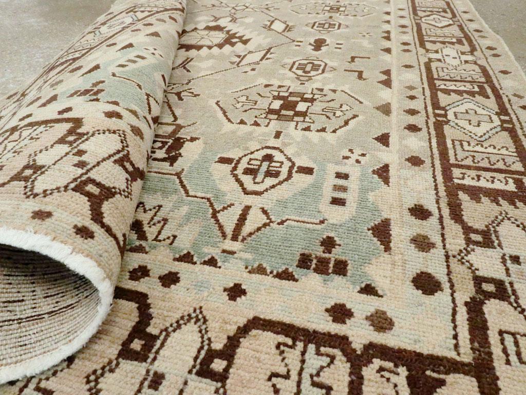 Alfombra de acento persa Malayer de mediados del siglo XX en venta 1