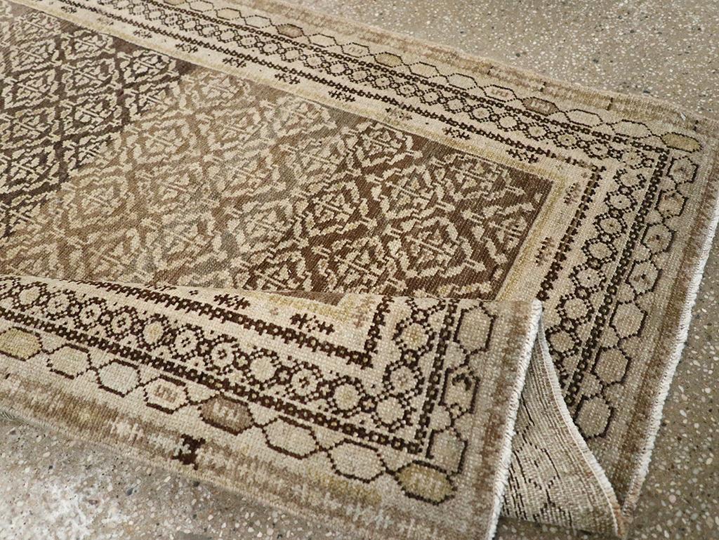 Alfombra de acento persa Malayer de mediados del siglo XX en venta 1