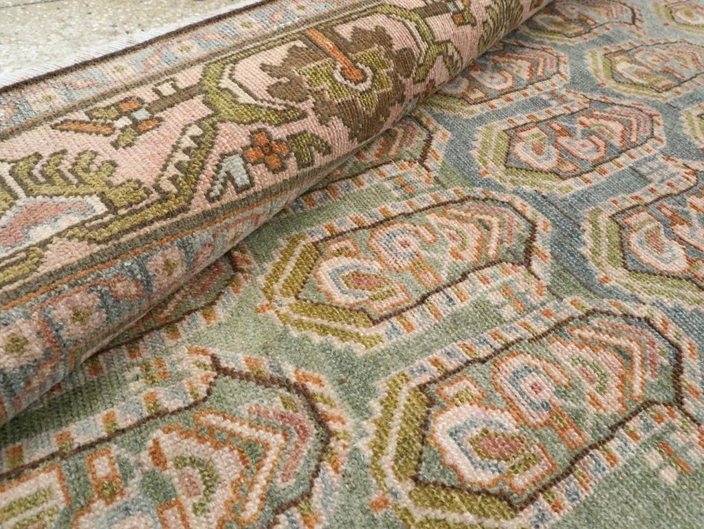 Mid-20th Century Persian Malayer Accent Rug (Wolle) im Angebot