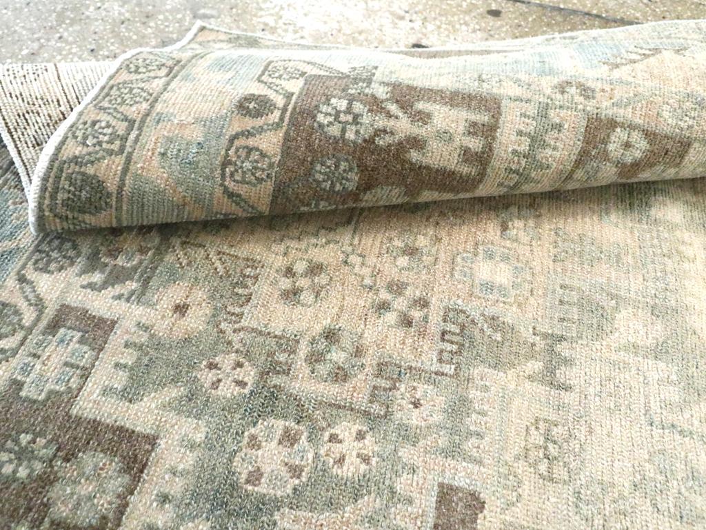 Mid-20th Century Persian Malayer Accent Rug (Wolle) im Angebot