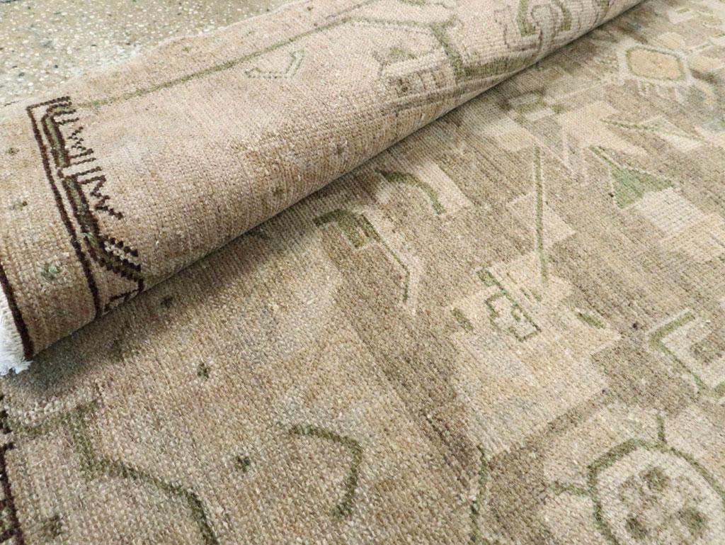 Laine Mid-20th Century Persian Malayer Accent Rug en vente