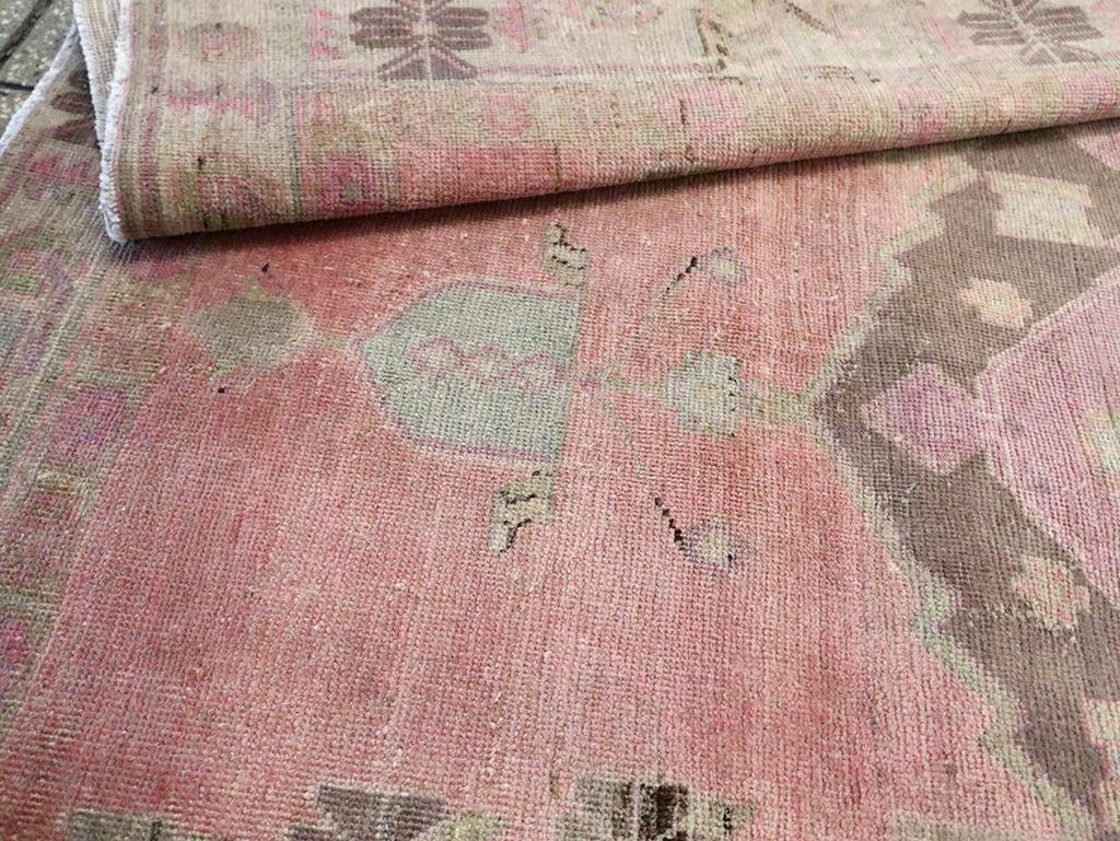 Mid-20th Century Persian Malayer Accent Rug (Wolle) im Angebot